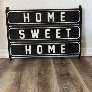 Metal Home Sweet Home sign